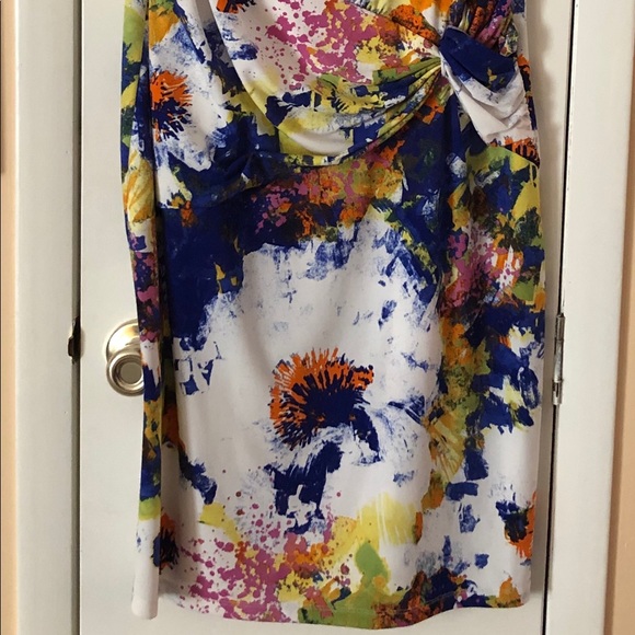 Ladies Dress - Picture 2 of 2